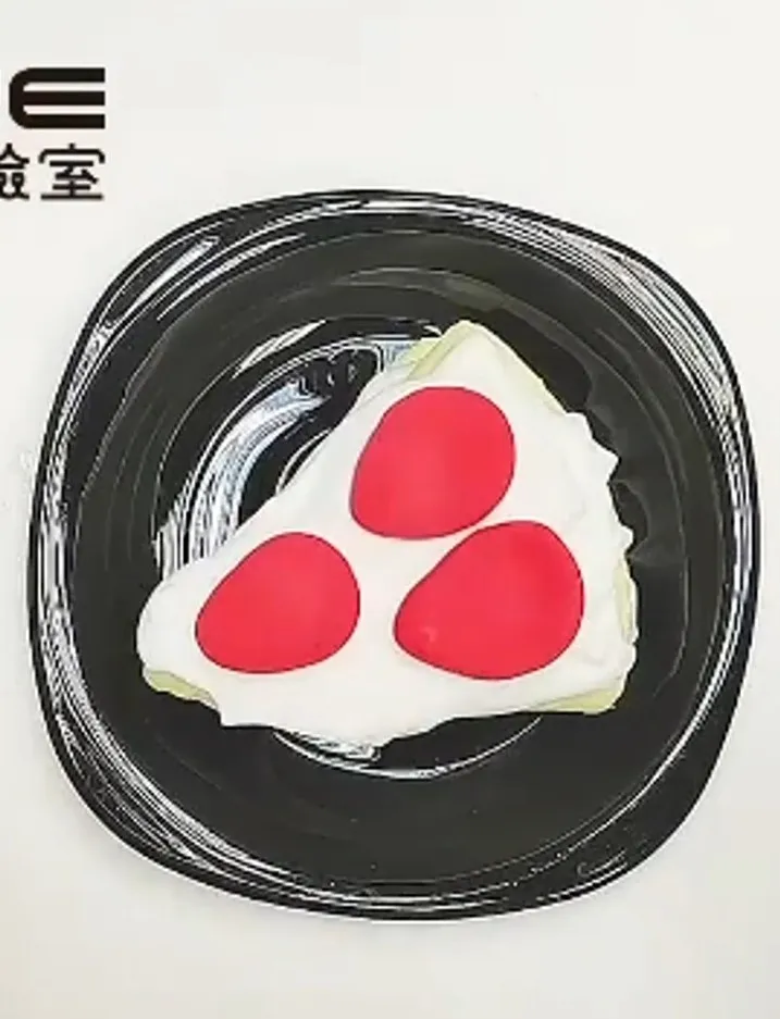 『無毒史萊姆』不用硼砂。IG @slimelab.unique_tw 提供