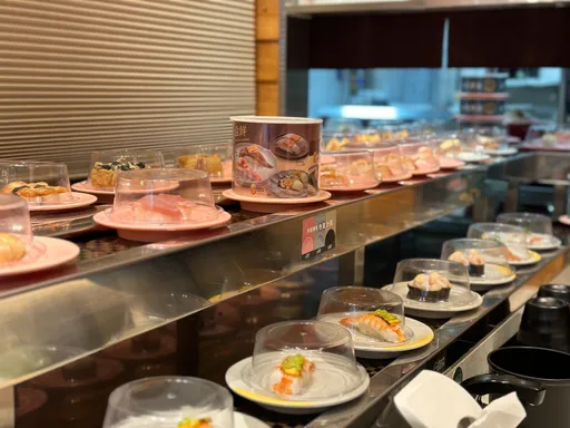 壽司店拚翻桌新招 1句話就讓6組客人站起來結帳