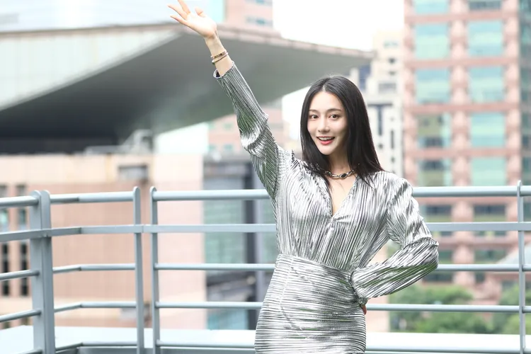 崔呈媛來台第一天就衝淡水朝聖。攝影中心攝