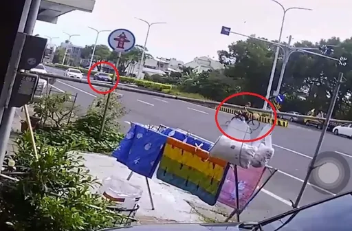 驚悚畫面曝光！雲林婦騎單車逆向穿越省道　轎車高速撞飛骨折慘死