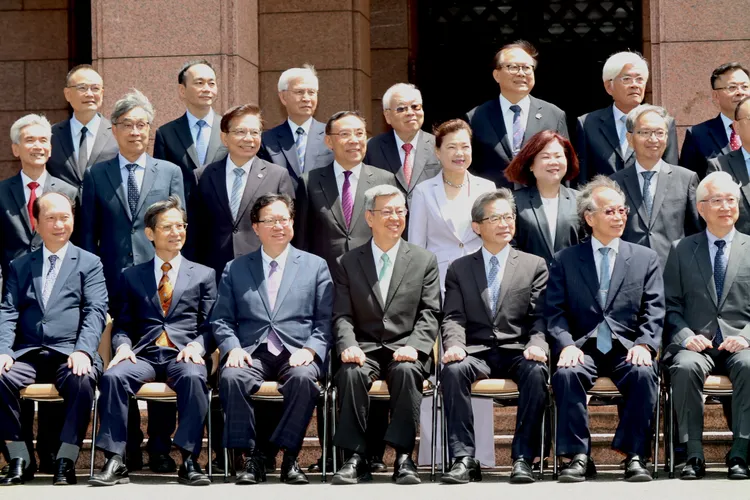 陳建仁內閣總辭留影。攝影中心