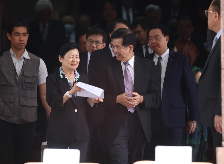 教育部長潘文忠滿面春風。攝影中心