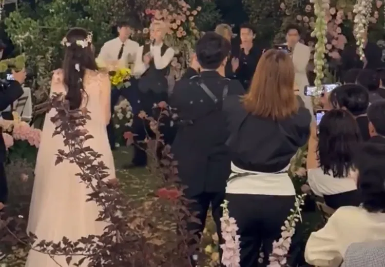 SJ在晚上宴客時跳起《Sorry Sorry》。翻攝IG