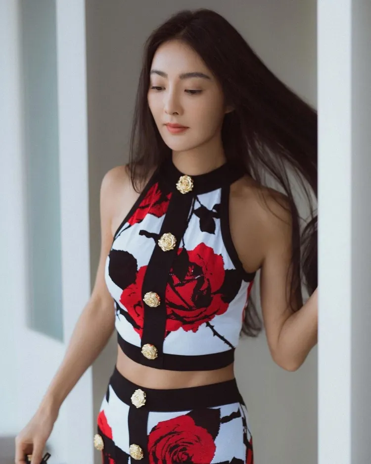 曹格前妻吳速玲時尚品味極佳。翻攝吳速玲IG