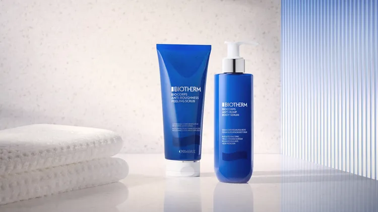碧兒泉奇蹟三重酸煥膚身體精華200ml／2400元、煥膚身體輕磨砂凝膠200ml／1500元。品牌提供