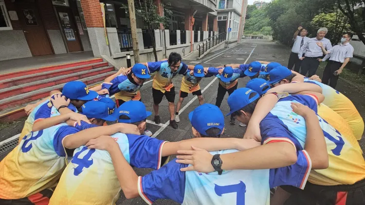 成功國中棒球隊以校內學生為主體，加上銘傳、二信國中部、信義國中所組成，全隊共有17位球員。翻攝照片