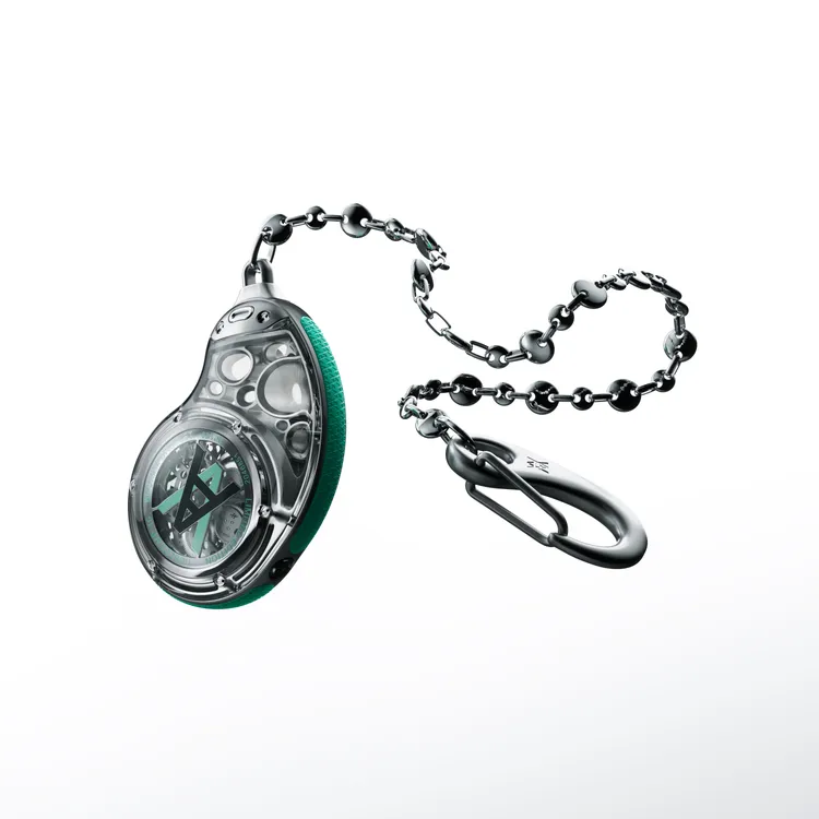 宇舶Arsham Droplet鈦晶懷錶，73.2mm*52.6mm，微噴砂鈦金屬錶殼，鈦金屬項鍊與腰鍊，HUB1201手動上鍊鏤空機芯，動力儲存10日，防水深度30米，限量99只，271萬6000元。品牌提供
