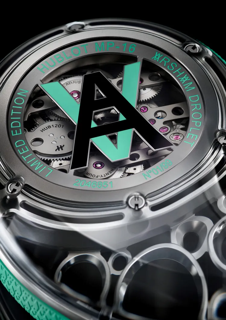 宇舶Arsham Droplet鈦晶懷錶，73.2mm*52.6mm，微噴砂鈦金屬錶殼，鈦金屬項鍊與腰鍊，HUB1201手動上鍊鏤空機芯，動力儲存10日，防水深度30米，限量99只，271萬6000元。品牌提供
