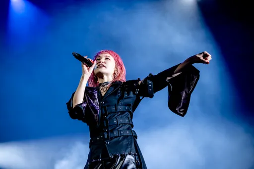 LiSA飆唱《鬼滅》神曲《紅蓮華》開放錄影!來台13次喊話「下次小巨蛋」