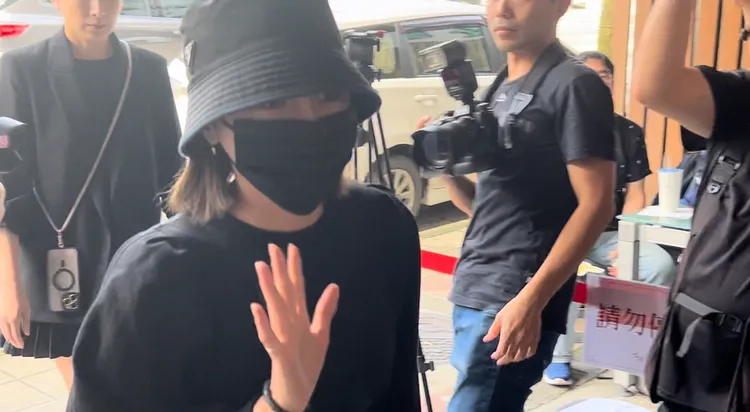 峮峮心疼寬姐，希望她好好吃飯，照顧自己。特勤中心攝