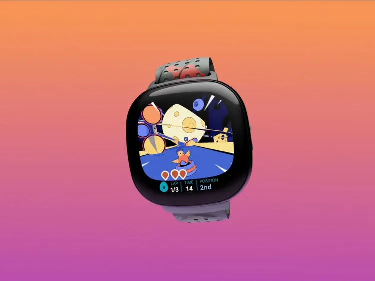 Fitbit Ace LTE把遊戲加入手錶之中。翻攝Fitbit YouTube。