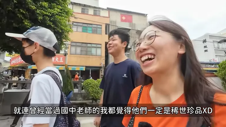 孫女和弟弟們相約下次再一起去找「望古阿姨」。翻攝《普通女子孫女》YouTube