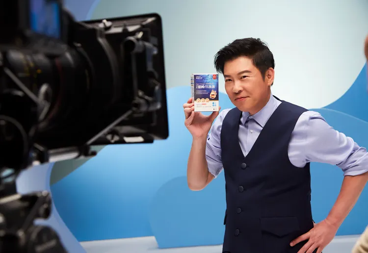 曾國城為穎達生技首次代言品牌雙產品， 讓更多人了解保健的重要性。業者提供