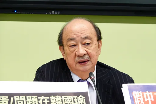 柯建銘批「你遞的橄欖枝誰敢接？」　黃國昌回擊「只知道人身謾罵」