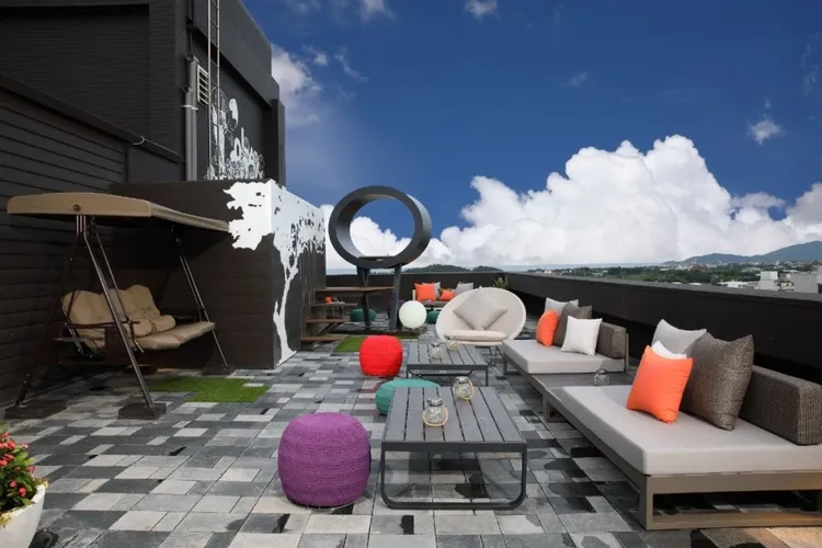 「悅樂飯店 · 花蓮」提供自助入住及退房，適合三五好友結伴入住。業者提供