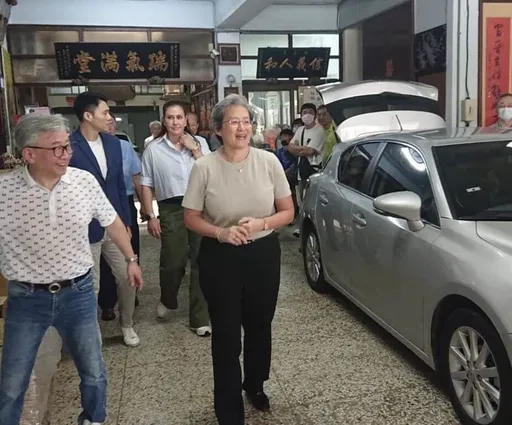 AMD蘇姿丰與父親回台南老家 最愛這個府城小吃