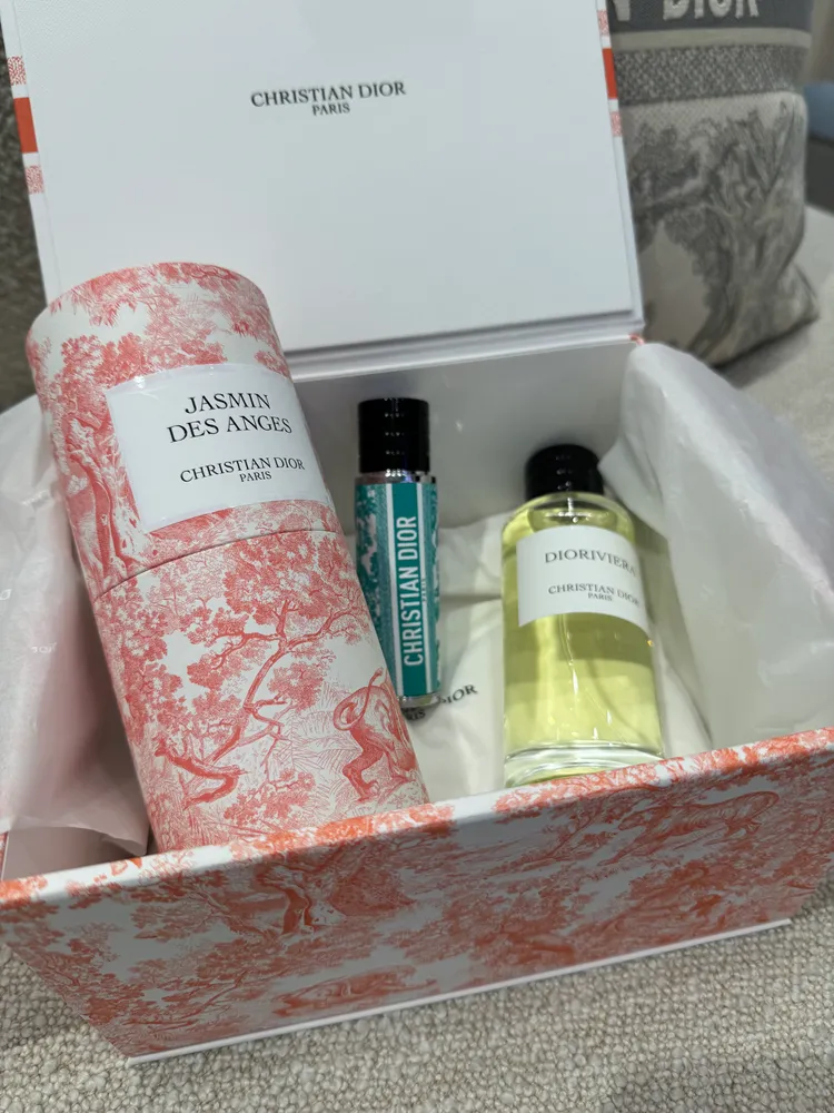 Dior香氛世家限量夏日度假系列限量包裝。張家玲攝