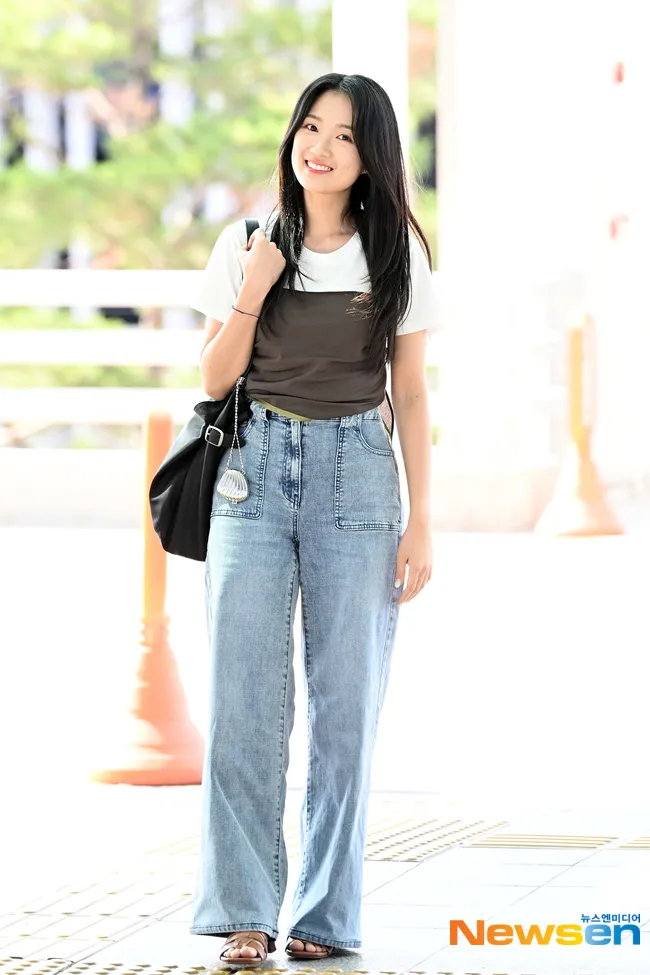 金惠奫參加完婚禮後，搭機前往印尼拍畫報。翻攝Newsen