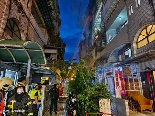 土城惡火|「疑充電電池爆炸」客廳瞬變火場 母子、女兒男友3死