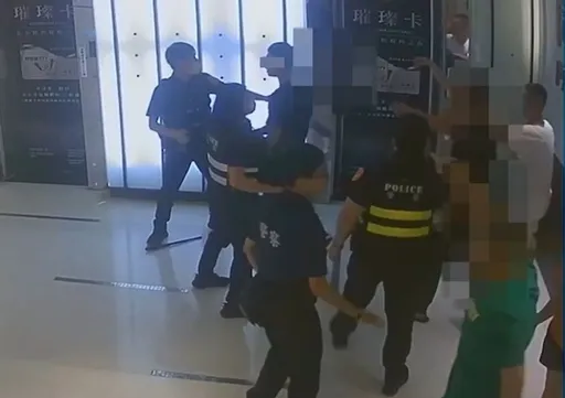 處理KTV鬧事遭質疑打人 竹市警:強勢壓制滋事氣燄、嚴正執法不寬貸