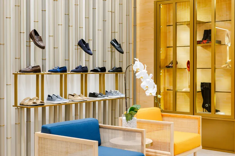 店內首度增設男鞋系列。品牌提供