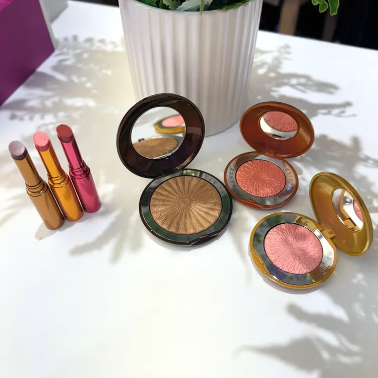 香緹卡夏季限量彩妝太陽石系列。張家玲攝