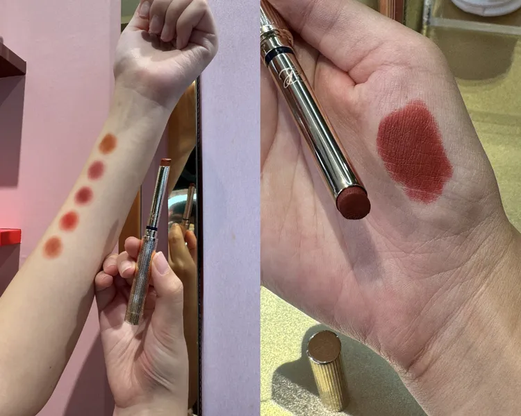 雅詩蘭黛耀眼出色細管唇膏全新輕霧質地，左圖為5主打色（上至下）#106、#110、#115、#120、#201。張家玲攝