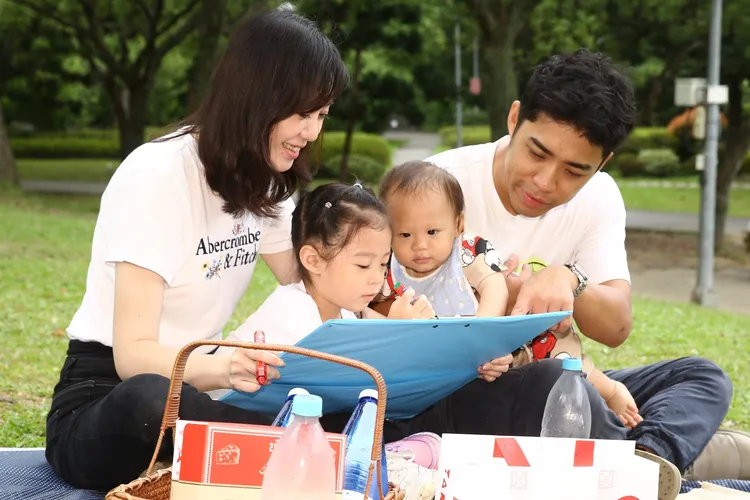 亞尼克寫生比賽親子陪伴日，2024年以愛的鼓勵作為陪伴宣言，邀請家長一起用鼓勵引導孩子寫生探索世界。業者提供