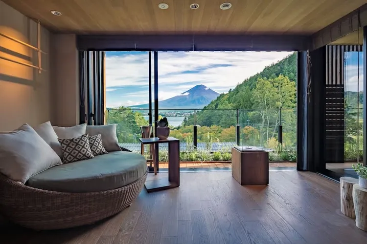 Klook可預訂富士山景馥府豪華套房、富士山景葉之蔭簡約套房多元房型。業者提供