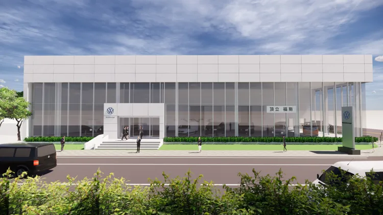 全新展示中心依循德國原廠規範設計，為地上兩層建物，總建坪達1,500坪，一樓新車展示區挑高8.2公尺，共可展出9輛新車。業者提供