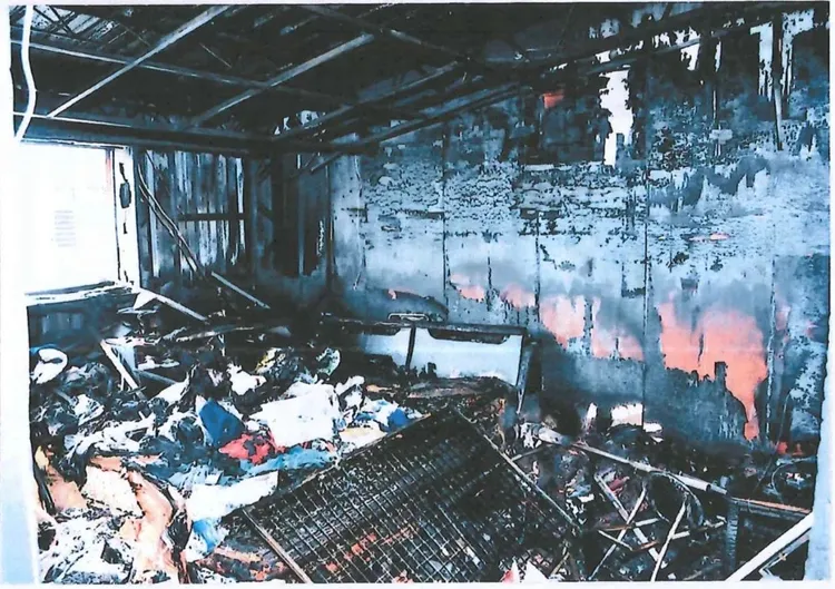 房內燒得面目全非。資料照片