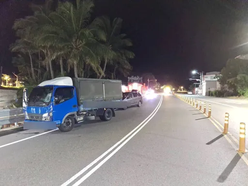 南迴公路死亡車禍 行人穿越馬路先遭小貨車撞倒、再被轎車輾斃