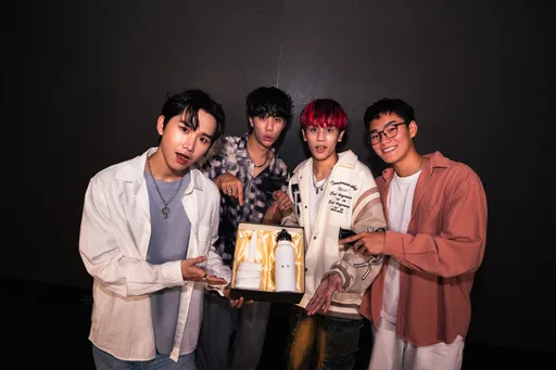 男團人氣成員離隊倒數!親筆信道別粉絲哭了