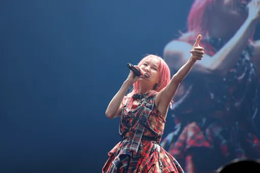 《鬼滅》歌姬LiSA隔6年登寶島哭了!驚喜唱《天黑黑》感動9千粉