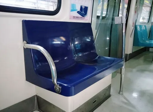 工作12小時才是真弱勢!名醫曝疾病風險:逼讓座是增加業障