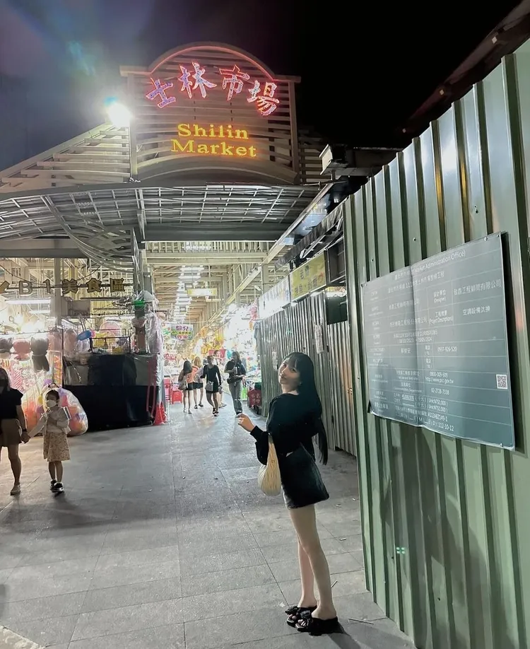 七澤米亞日前造訪士林夜市。取自七澤米亞IG