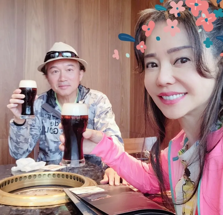 狄鶯（右）和孫鵬。翻攝狄鶯臉書