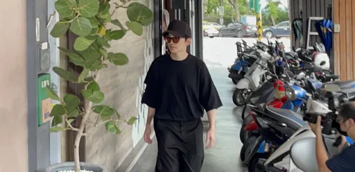 寬姐母喪|Energy牛奶現身靈堂 陪伴致哀