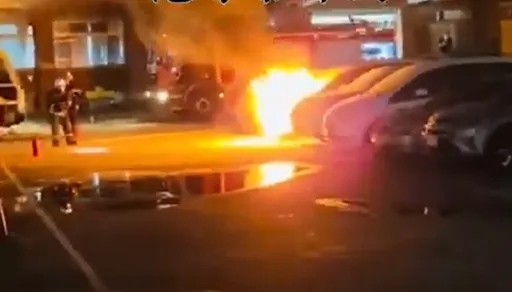 彰化縣警局停車場暗夜火　偵防車午後移車、晚間突自燃