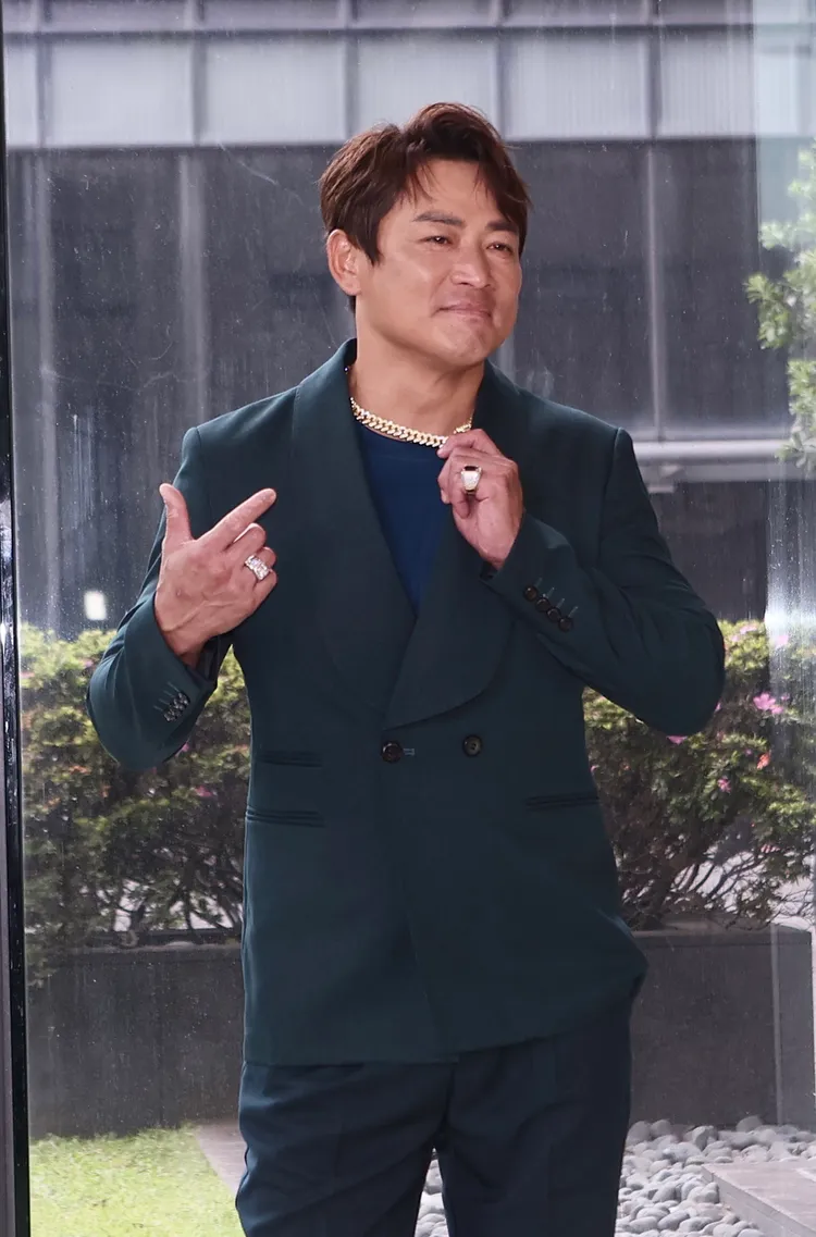 江宏恩秀項鍊。彭欣偉攝