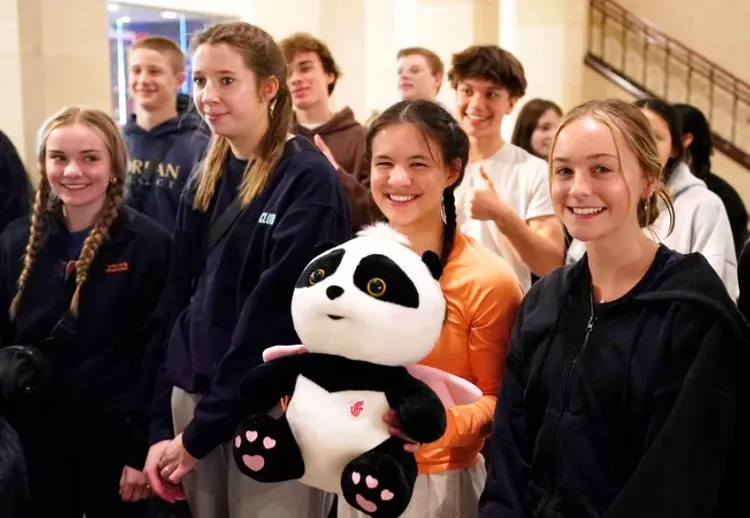 今年3月中，中國邀請美國24名青少年到中國交流學習。資料照片