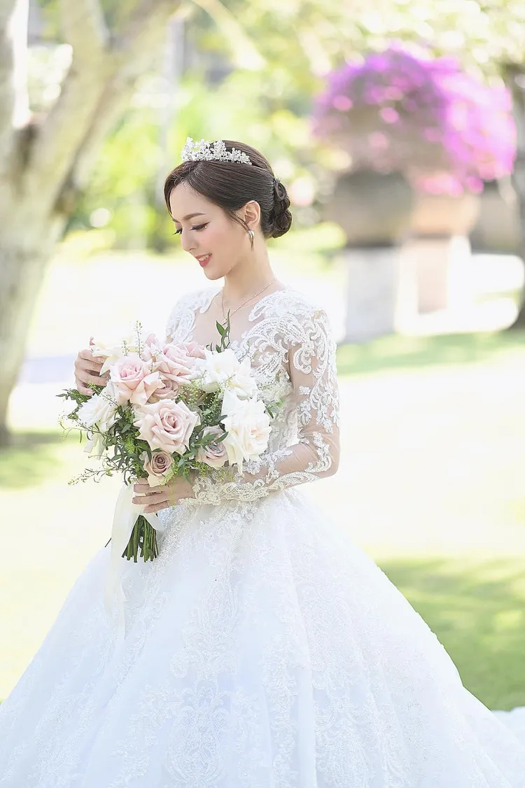 房業涵感謝老公給她一場海島婚禮。翻攝房業涵臉書