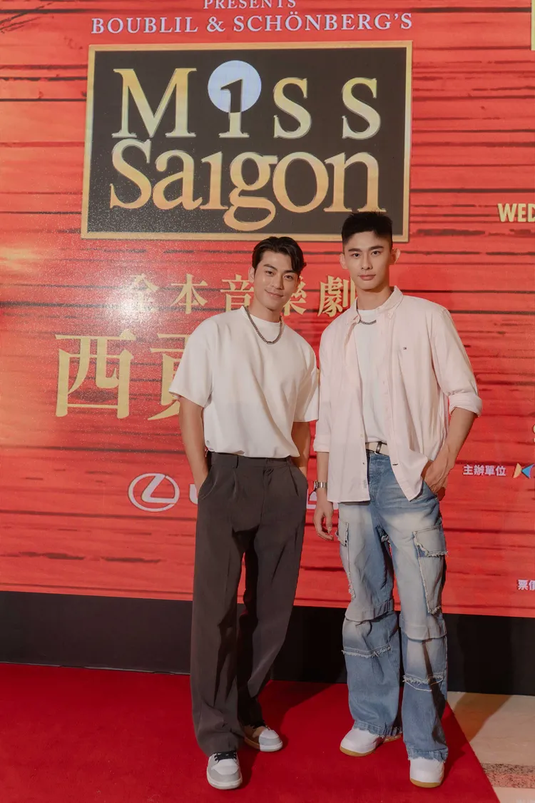 男星徐愷、林毓桐也前往朝聖。寬宏藝術提供