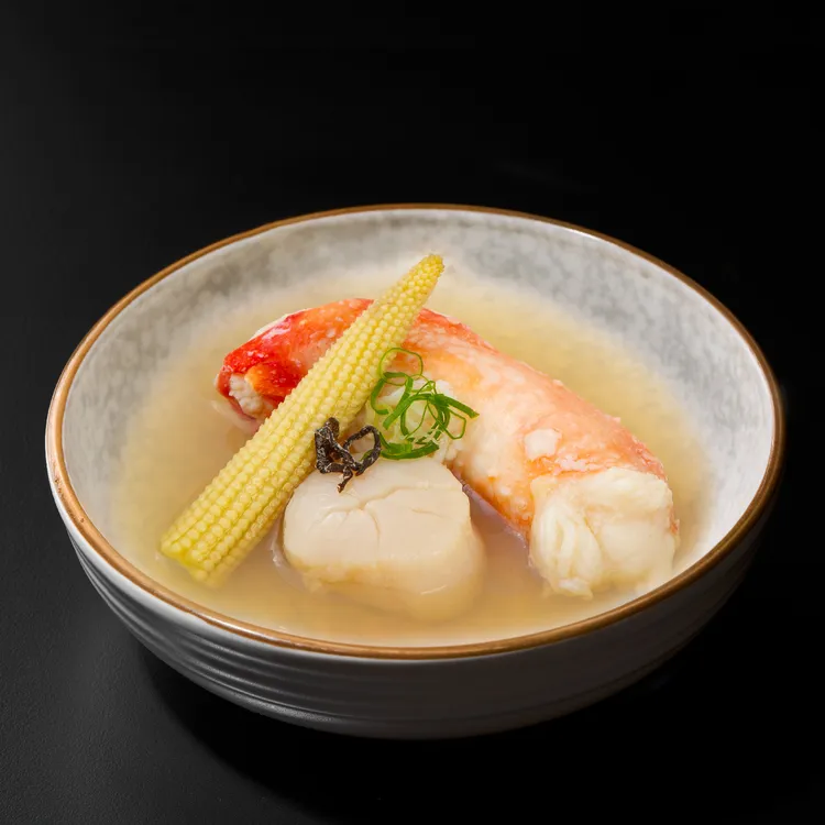 帝王蟹北海道干貝御碗。業者提供