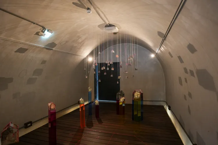 最初用來存放聯勤通信修理廠機具的「防空洞」，是新村內4棟棟歷史建築之一。田欣雲攝