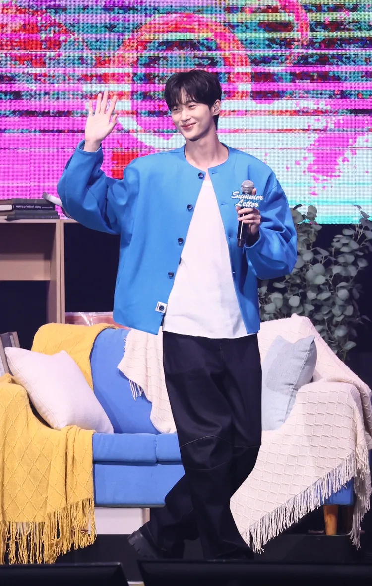 邊佑錫今天在台大體育館1樓舉行2場見面會。彭欣偉攝