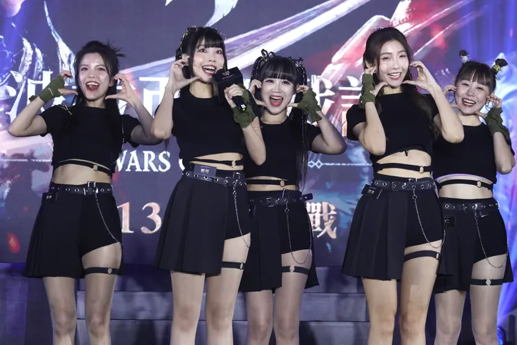 中信兄弟Passion Sisters啦啦隊。彭欣偉攝