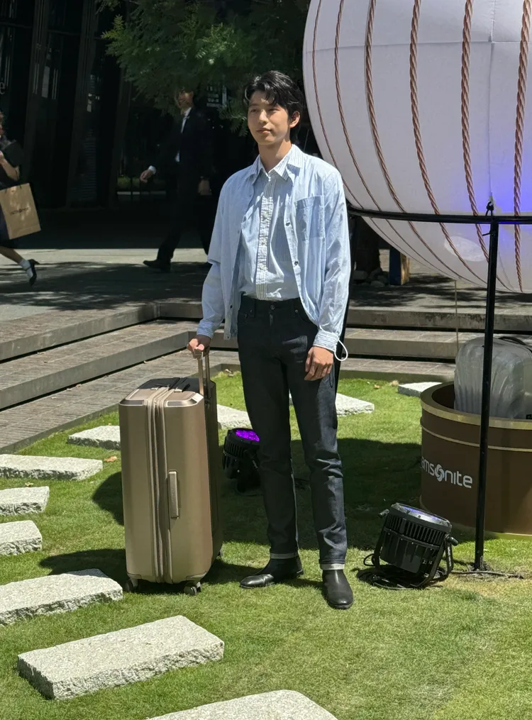 徐碩廷。張家玲