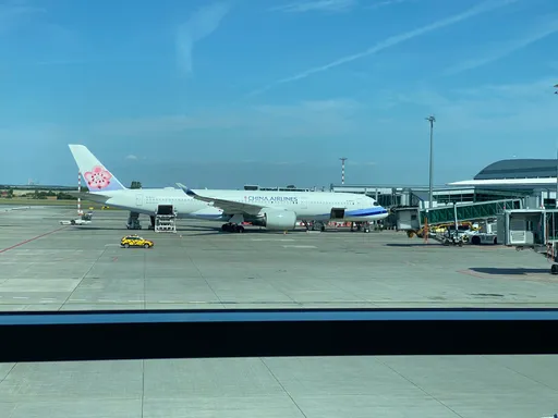 華航班機訊號異常「暫停起飛」 乘客換機再飛東京