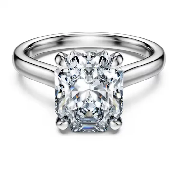 Eternity戒指，20萬5000元。品牌提供